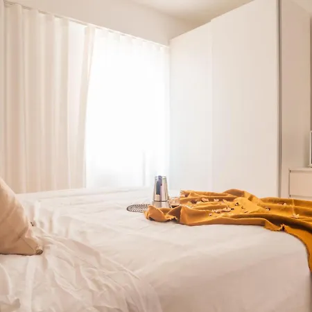 The Rent - Modern Near Corso Buenos Aires * 밀라노